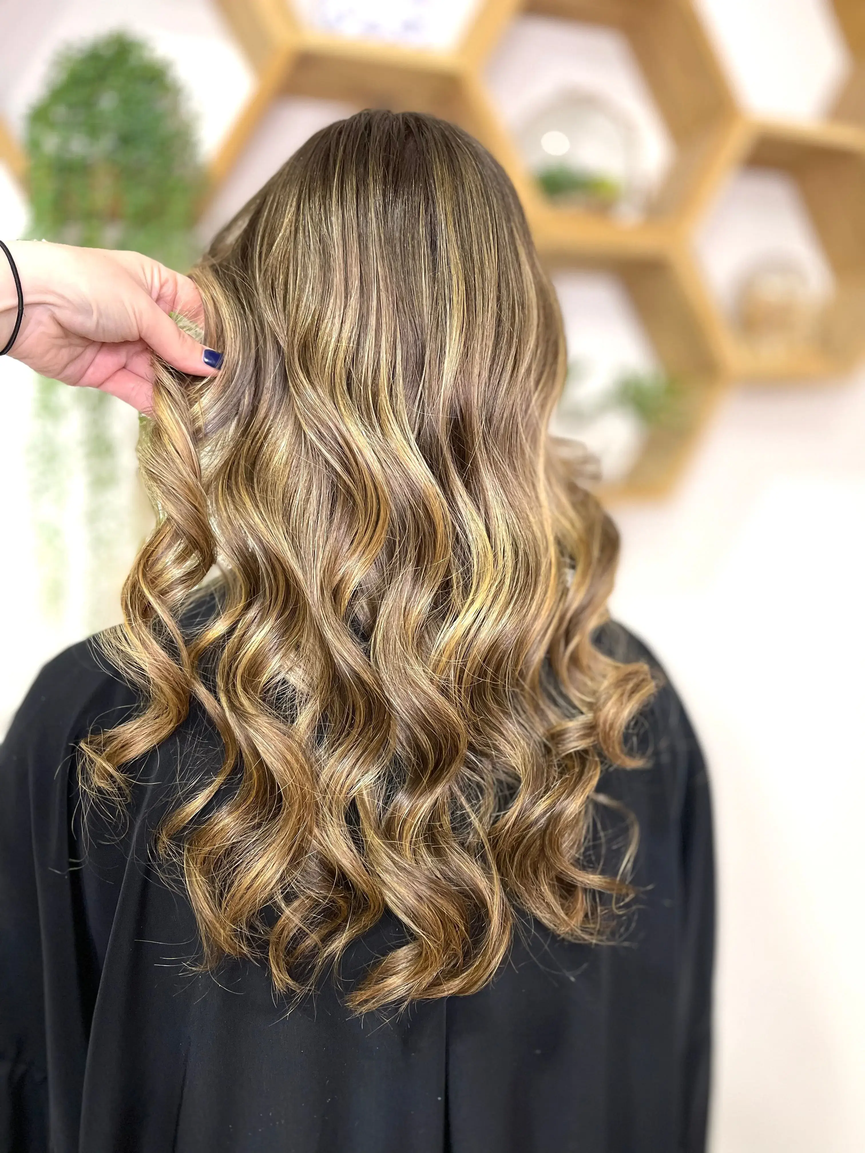 Balayage et Ombré Hair - Ajoutez de la lumière à vos cheveux. à L&apos;atelier by Mylène Auray